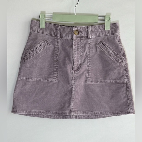 American Eagle Outfitters Dresses & Skirts - American Eagle corduroy skirt • Women’s size 2
